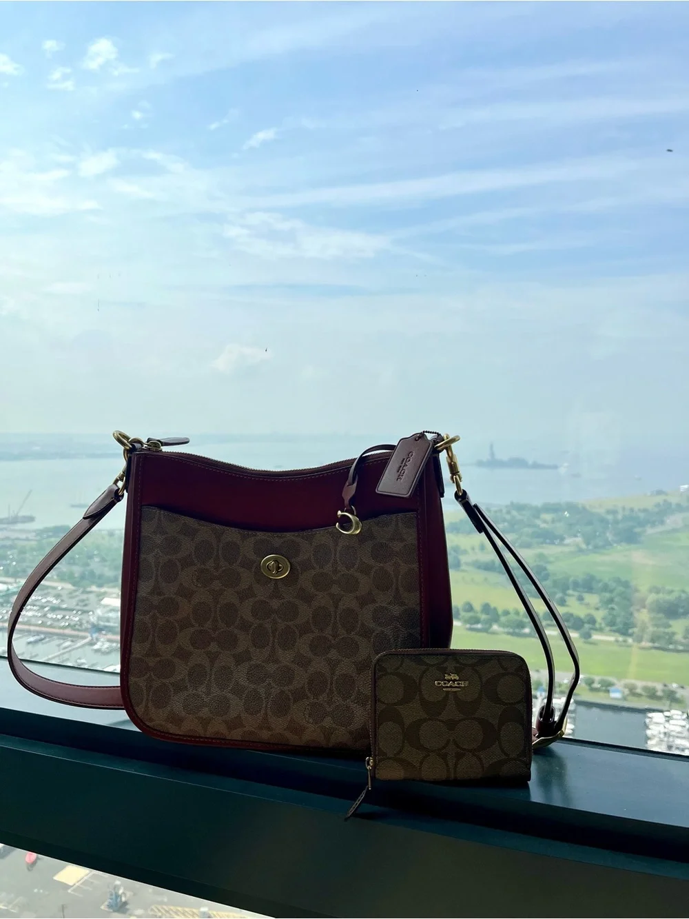 MINT Coach Chaise Crossbody Signature Canvas C8487 & Matching Wallet Set 2PC